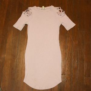 Slim fitting dress